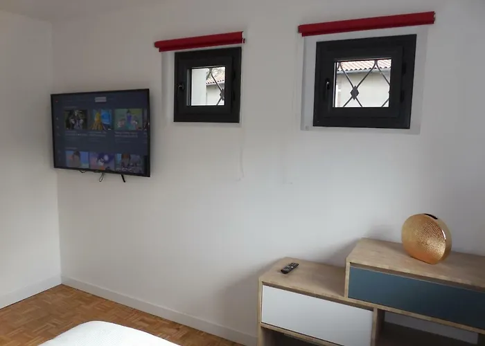 Διαμέρισμα In 4 Proche Airbus A St Martin Du Touch *